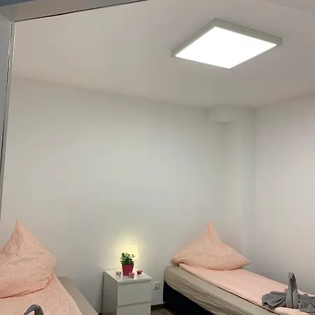 Central Private In Popular Neighborhood! Apartment Cologne