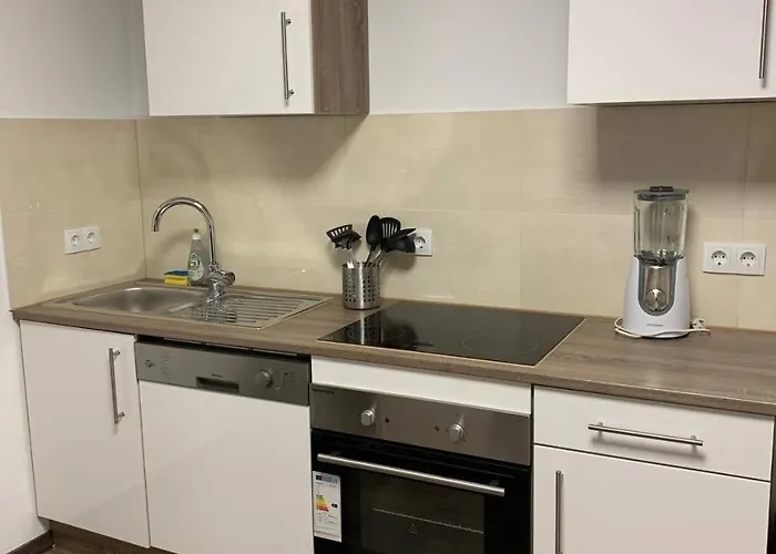 Lejlighed Central Private In Popular Neighborhood!