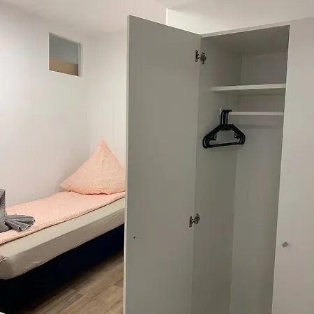 Central Private In Popular Neighborhood! *