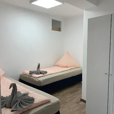 Appartement Central Private In Popular Neighborhood!