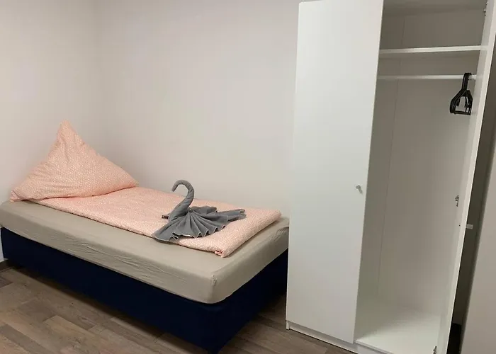 Central Private In Popular Neighborhood!