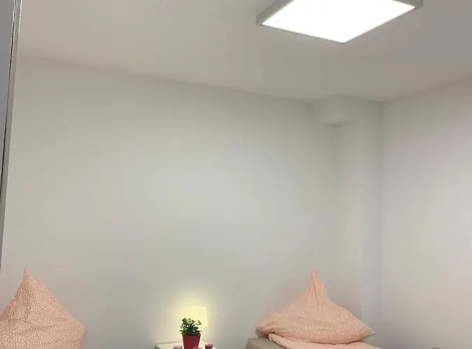 Central Private In Popular Neighborhood! Apartment Cologne