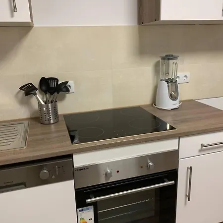 Central Private In Popular Neighborhood! Daire Köln